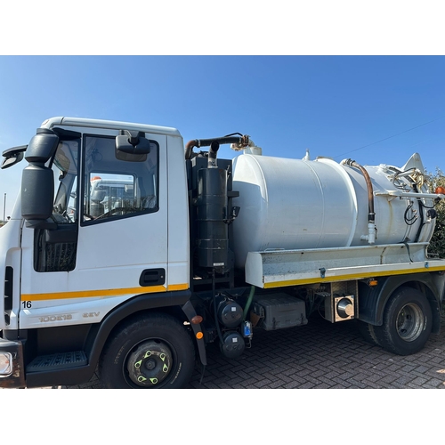 112 - KMN700J
White Iveco EuroCargo ML100E18K Septic Tanker
First Registered 24.02.2011
Approx 117,582 Mil... 