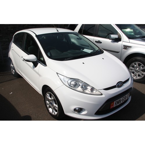 89 - RMN691D
White Ford Fiesta Zetec 1242cc
First Registered 30.11.2012
Approx 69,661 miles
Petrol Manual