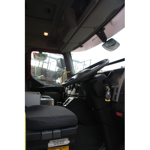 43 - LOT AMENDED SEE MILEAGE
TMN426B
Volvo FL-280 7.2lt Fire Engine
First Registered 06.02.2008
Approx 27... 