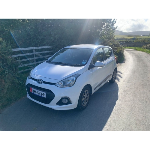 71 - MMN573P
White Hyundai i10 Premium 998cc
First Registered 30.04.2014
Approx 80,000 miles
Manual Petro... 