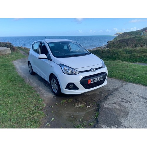 72 - MMN490M
Hyundai i10 SE 998cc
First Registered 28.07.2016
Approx 106,000 miles
Manual Petrol
Vehicle ... 