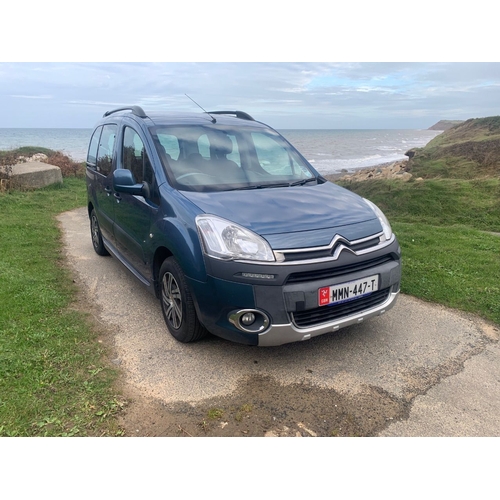 82 - MMN447T
Blue Citroen Berlingo Multispace 1560cc
First Registered 29.03.2013
Approx 92,500 miles
Auto... 