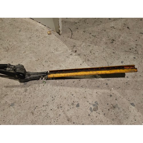 105 - Stihl long reach hedge cutter