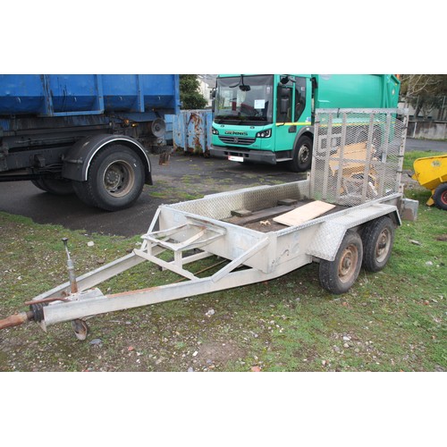 67 - 8X4 plant trailer
twin axle heavy duty
new tyres
brakes need attention
VAT ON HAMMER @ 20%