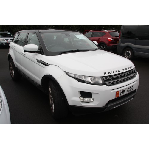 64 - PMN573G
White Range Rover Evoque Pure SD4 2179cc
First Registered 01.03.2013
Approx 64,992 miles
Aut... 