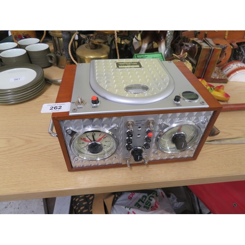 262 - Formation CD-Radio alarm clock