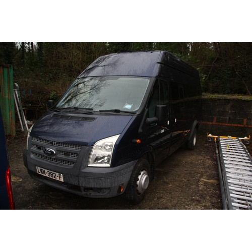 118 - LMN382F
Blue Ford Transit 2198cc mini bus
First Registered 16.05.2013
Approx 15,058 miles only!
Manu... 