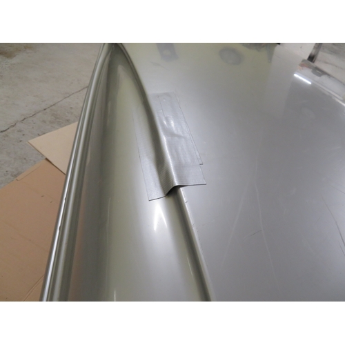 98 - Thule Atlantis 780 roof box

Viewing Downstairs at Allan St Douglas
Friday 30th January 10am - 4pm