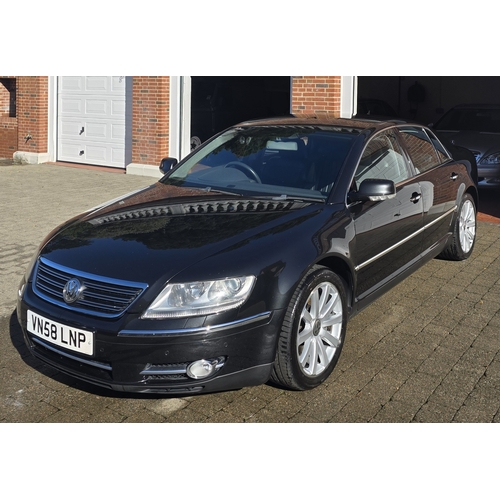 111 - TMN247D
Black Volkswagen Phaeton 2967cc V6 
First Registered 12.11.2008
Approx 155,000 miles
Auto Di... 