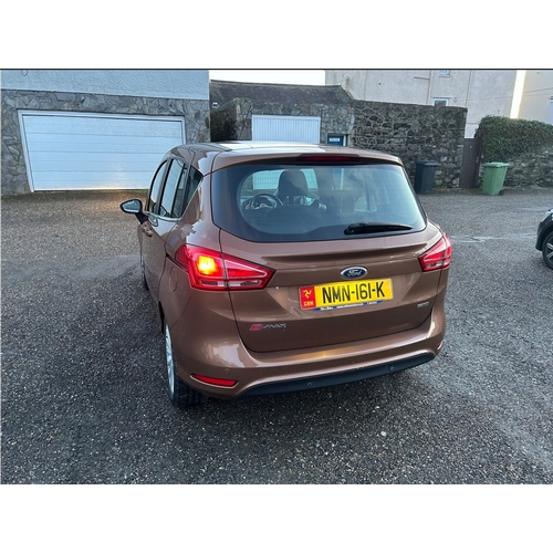 110 - NMN161K
Gold Ford B-Max Titanium Turbo 998cc
First Registered 10.05.2013
Approx 61,000 miles
Petrol ... 