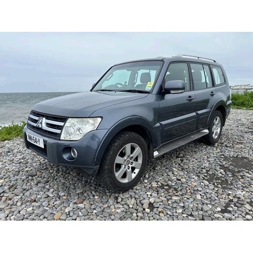 114 - MMN641Y
Grey Mitsubishi Shogun Elegance LWB 3200cc
First Registered 21.09.2007
Approx 130,000 miles
... 