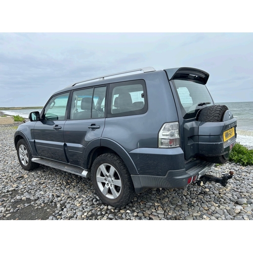 114 - MMN641Y
Grey Mitsubishi Shogun Elegance LWB 3200cc
First Registered 21.09.2007
Approx 130,000 miles
... 