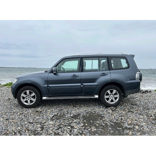 114 - MMN641Y
Grey Mitsubishi Shogun Elegance LWB 3200cc
First Registered 21.09.2007
Approx 130,000 miles
... 