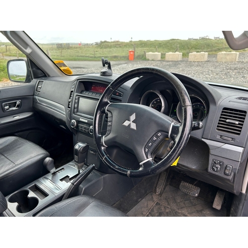 114 - MMN641Y
Grey Mitsubishi Shogun Elegance LWB 3200cc
First Registered 21.09.2007
Approx 130,000 miles
... 