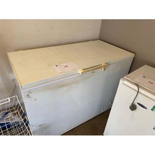 29 - Chest freezer

VIEWING
9am - 3pm Friday 30th January
Kelly's Cafe, Balthane Ind Est, Ballasalla

Col... 