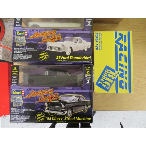 139 - Two Revell metal body model kits, plus one
SELLING FOR HOSPICE ISLE OF MAN

Viewing Downstairs at Al... 