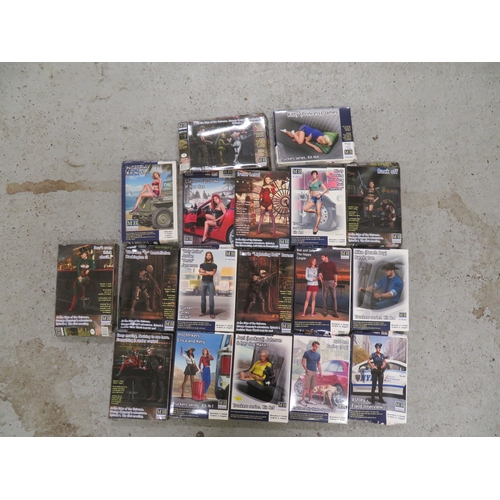 165 - Large collection of model kits - people and scenery
SELLING FOR HOSPICE ISLE OF MAN

Viewing Downsta... 