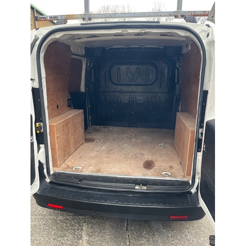 5 - MMN331BWhite Fiat Doblo 16V Multijet 1248ccFirst Registered 15.03.2013Approx 75,000 milesManual Dies... 