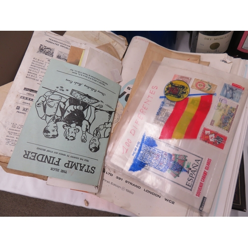 211 - Tub of albums of stamps