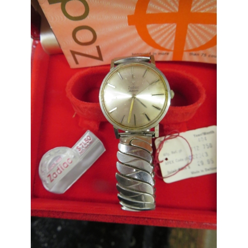 342 - Zodiac gents automatic wristwatch with box, papers etc