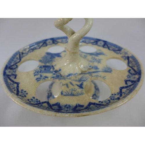 114 - A Grainger Worcester blue and white egg stand, printed backstamp, 20cm wide