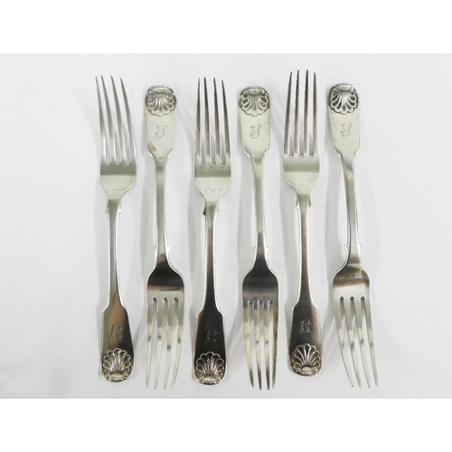 25 - Six Scottish silver table forks, Mackay & Chisholm, Edinburgh 1835, fiddle and shell pattern, 20cm l... 
