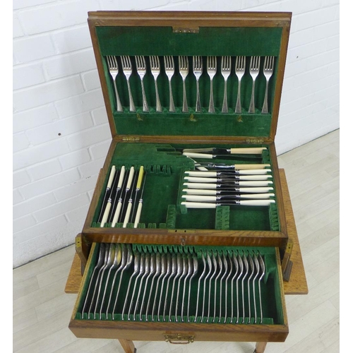 251 - Early 20th century oak canteen of cutlery containing a suite of Epns flatware (a lot)