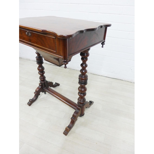 268 - 19th century mahogany work / sewing table with bobbin turned supports, 75 x 56cm