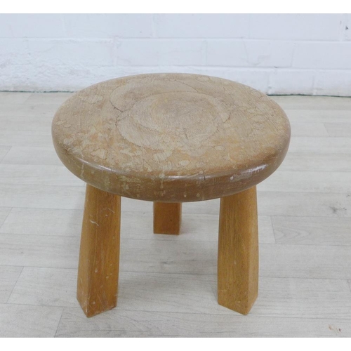 274 - Small pine three legged stool with circular top, 27 x 27cm