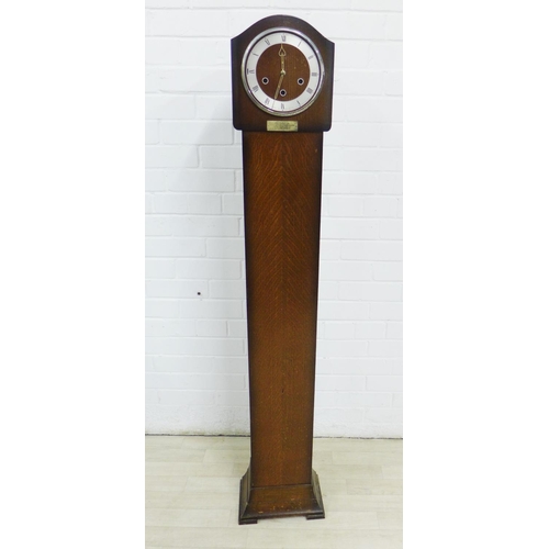 280 - Early 20th century oak cased Grandmother clock with silvered chapter ring and Roman numerals, 143 x ... 