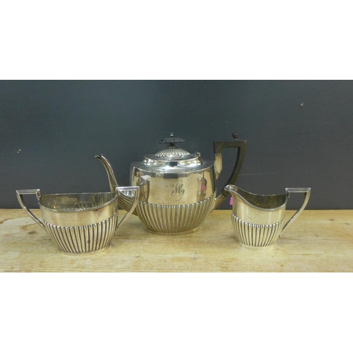 393 - Epns three piece teaset 93)