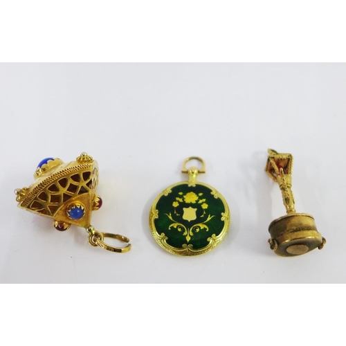 85 - 18ct gold pendant with coloured cabochons, a 9ct gold 'street lamp' charm and a yellow metal and gre... 