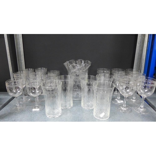 164 - Collection of early 20th century star etched drinking glasses and a frilled rim vase of similar desi... 