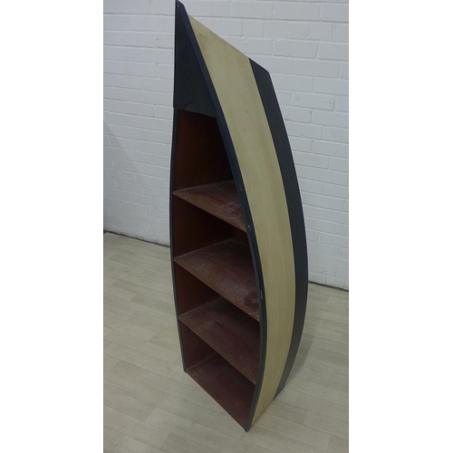 218 - Novelty 'boat' bookcase, 140 x 51cm