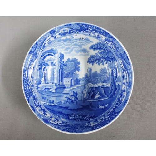 117 - Collection of Copeland Spode Italian pattern blue and white pottery to include a bowl and four gradu... 