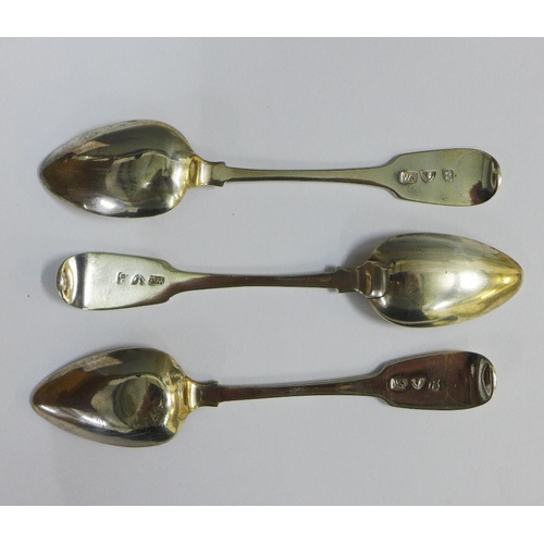 24 - Early 19th century set of three Scottish provincial silver teaspoons, William Simpson, Banff, c1810,... 