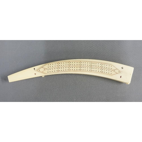 351 - Late 19th / early 20th century ivory cribbage board, 31cm long