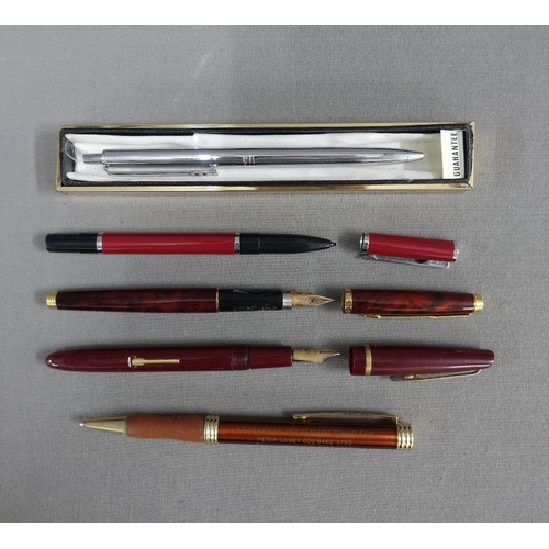 366 - Vintage pens to include Waterman and Parker, etc (a lot)