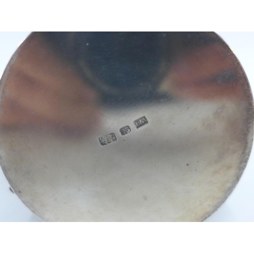 76 - Chinese Export  silver tankard by Wang Hing with embossed foliate pattern and faux bamboo, handle, 8... 