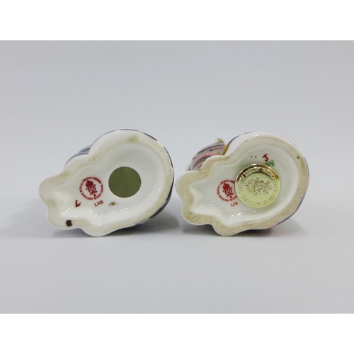 104 - Two Royal Crown Derby Imari Cat paperweights, one with the gold stopper, 8cm (2)