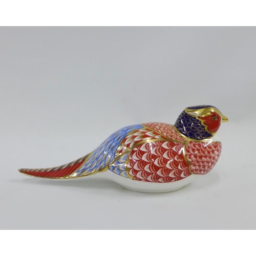 119 - Royal Crown Derby Imari bird paperweight with a gold stopper, 17cm long