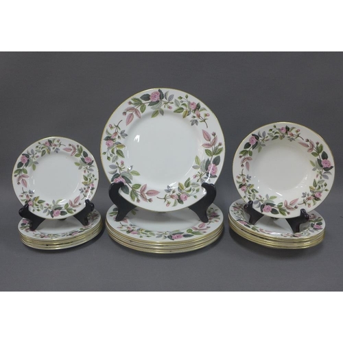 395 - Wedgwood Hathaway Rose dinner service with tea and coffee set (a lot)