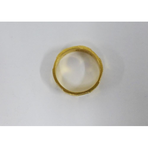 43 - 18ct ring with braided hair panels, hallmarks for Chester 1912