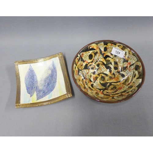 124 - Jane Morrison studio pottery  platter and a Sheila Spencer 'Goldfish' studio pottery bowl, 20cm diam... 