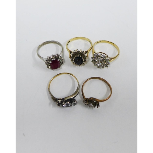 63 - Two 9ct gold dress, two silver rings and another (5)