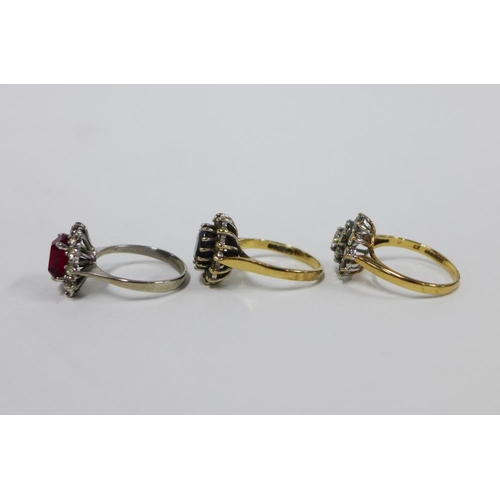 63 - Two 9ct gold dress, two silver rings and another (5)