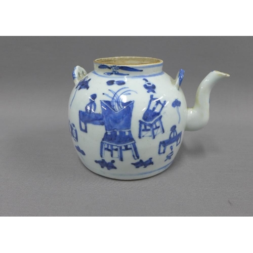 95 - Chinese blue and white teapot, (cover lacking) 11cm