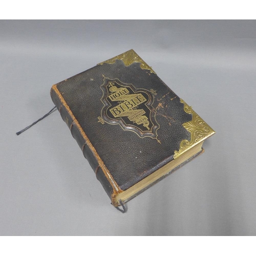 415 - Edwardian Family Holy Bible, with illustrated references and maps, Thorne & Company, Hatton Gardens,... 