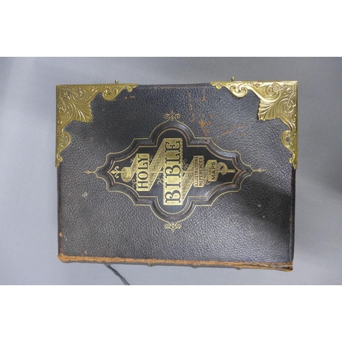 415 - Edwardian Family Holy Bible, with illustrated references and maps, Thorne & Company, Hatton Gardens,... 