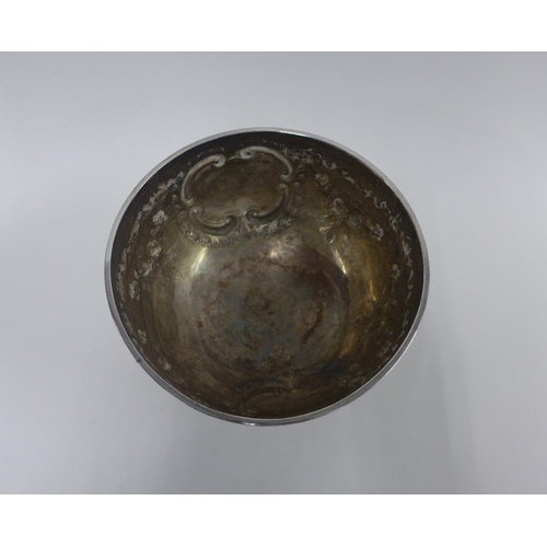 63 - Edwardian silver pedestal bowl, Walker & Hall, Sheffield 1902, 18 x 12cm